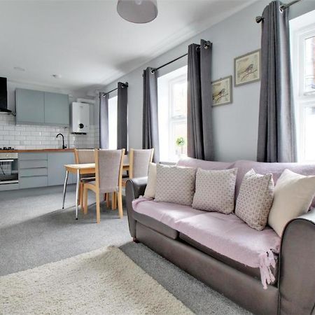 Nelson By The Docks Serviced Apartments By Roomsbooked Глостер Экстерьер фото